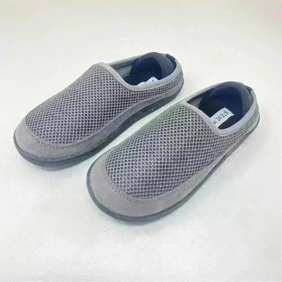 Steve Madden Bdarrenn Flyknit Slippers Grey Slip-On Kids Shoes NIB - Picture 6 of 7